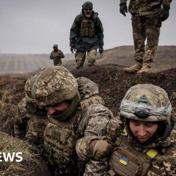Europe ‘ready to deploy’ troops to Ukraine if ceasefire secured, says Healey