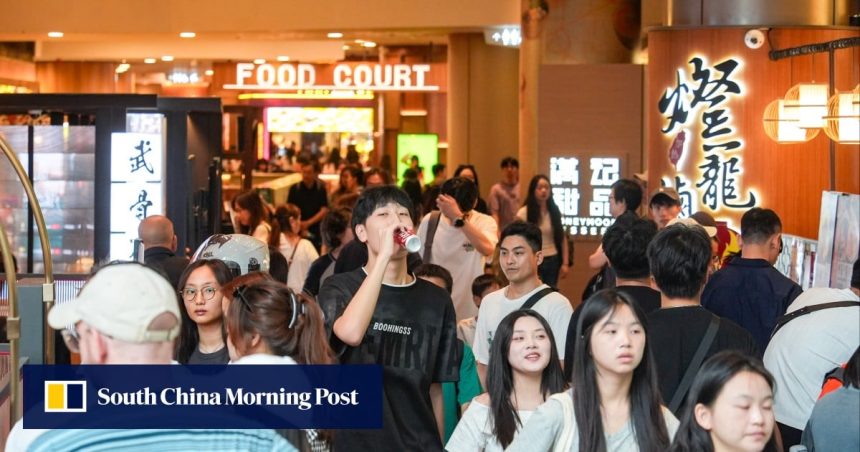 Mainland Chinese tourists loosen purse strings as Hong Kong celebrates National Day