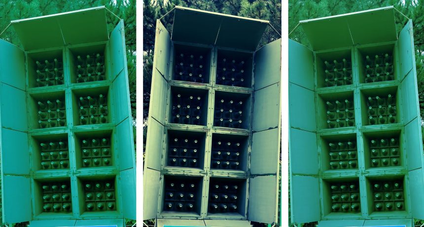 North Korea begins dismantling border loudspeakers, days after the South