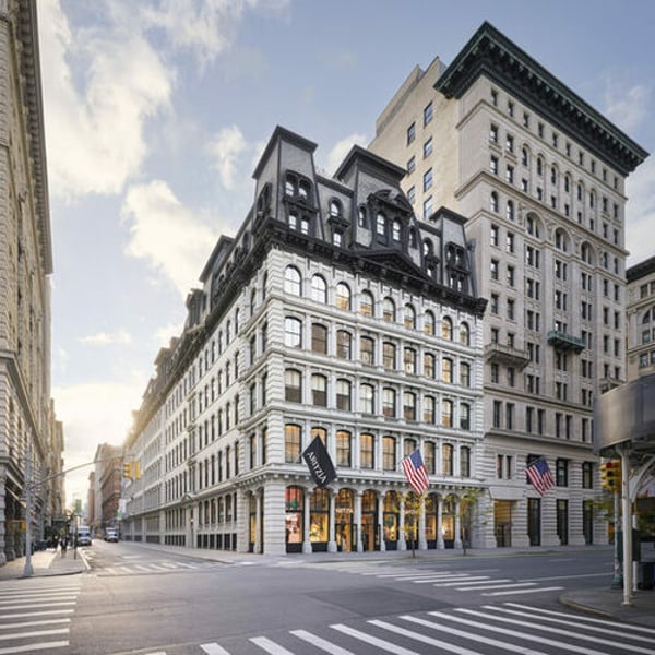 Aritzia to open new Flatiron flagship