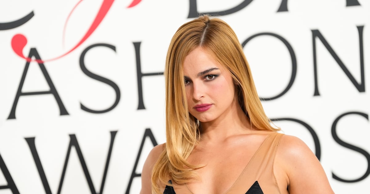 At the CFDA Awards, Recession Beauty Hacks Get Real