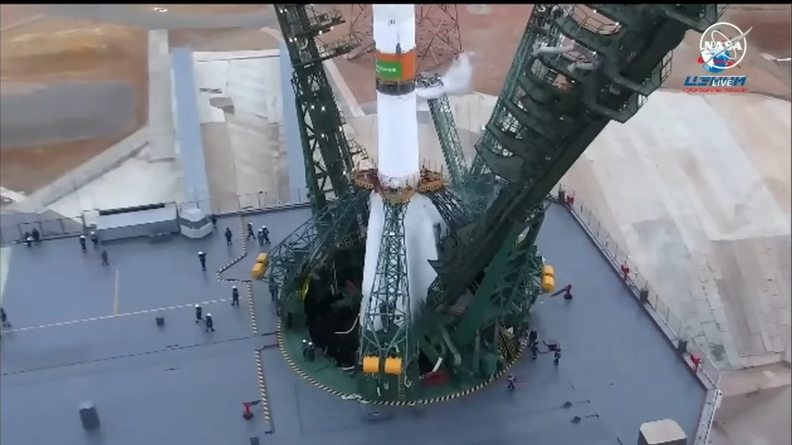 Before a Soyuz launch Thursday someone forgot to secure a 20-ton service platform