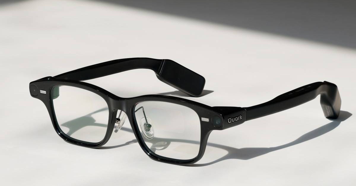 China’s Alibaba brings removable batteries to the smart glasses race