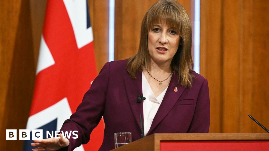 Government borrowing costs jump on reports of Reeves dropping income tax rise