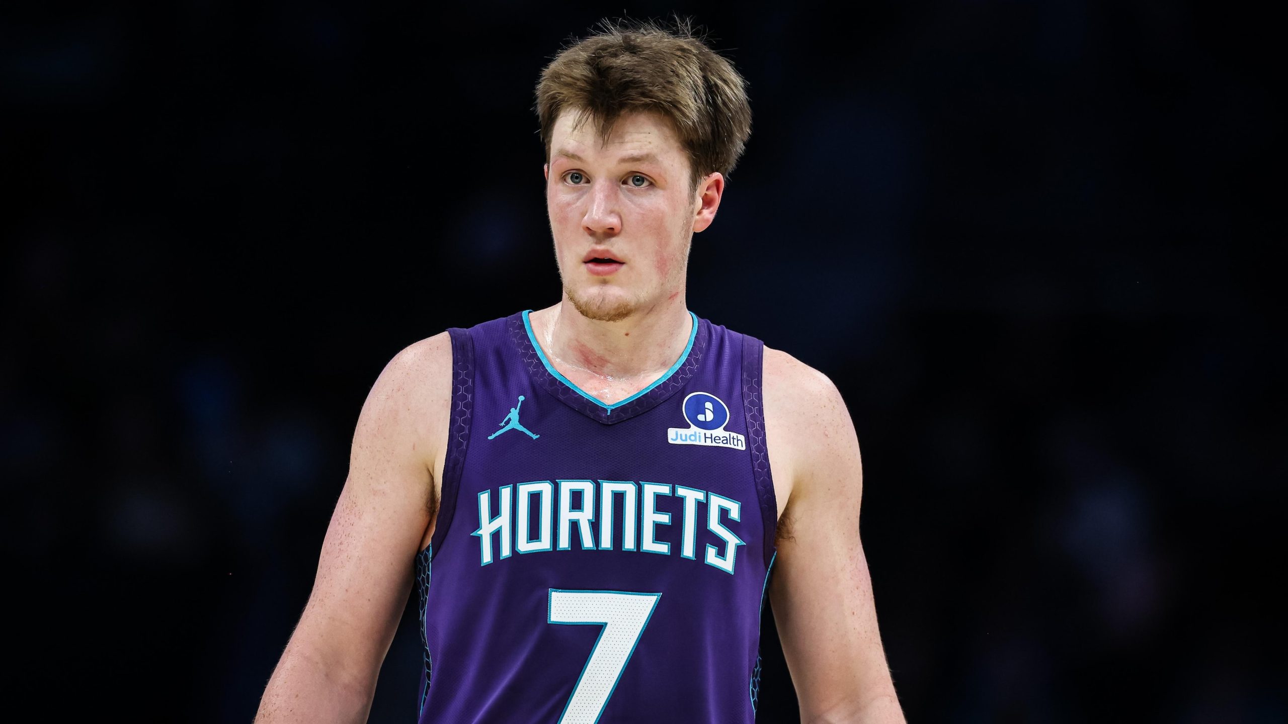 Kon Knueppel's Mom Posts Photo of Hornets Team Dinner At Home Ahead of Bucks Game