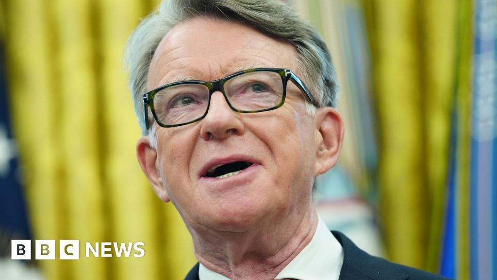 Mandelson still in contact with Epstein in 2016, documents show