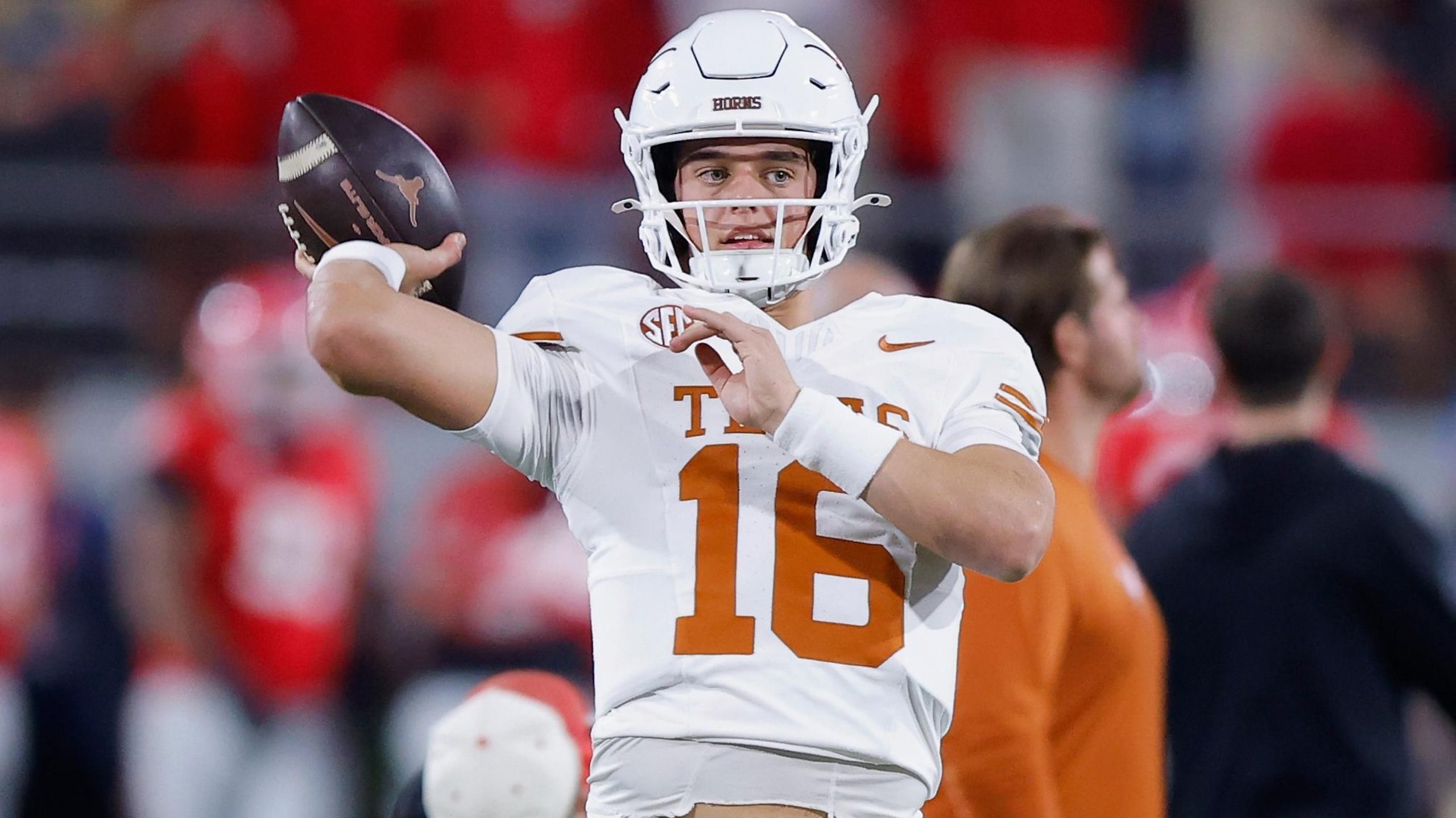 NFL Legend Peyton Manning Attends Arch, Texas vs. UGA, Watches Nephew Warm Up on Video