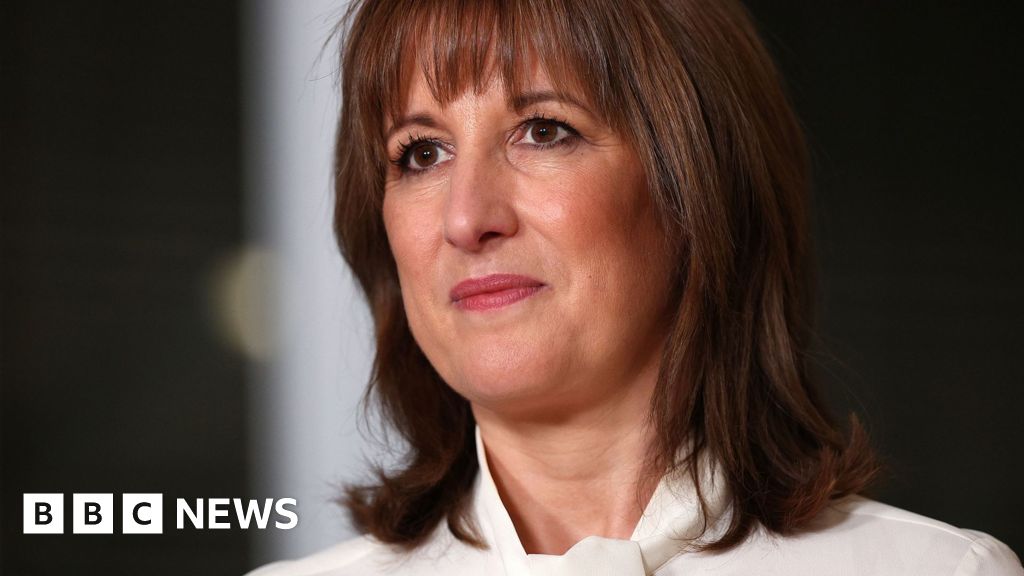 No 10 denies Reeves misled public in run up to Budget