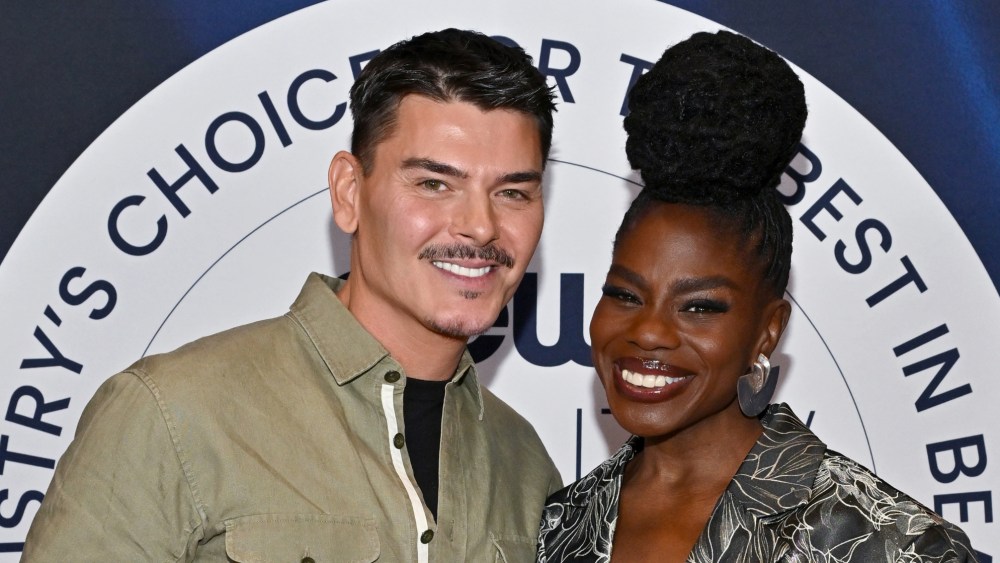 Mario Dedivanovic and Danessa Myricks at the 2025 CEW Beauty Awards.