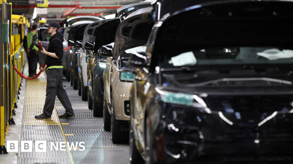 UK growth in third quarter slows after big fall in car production