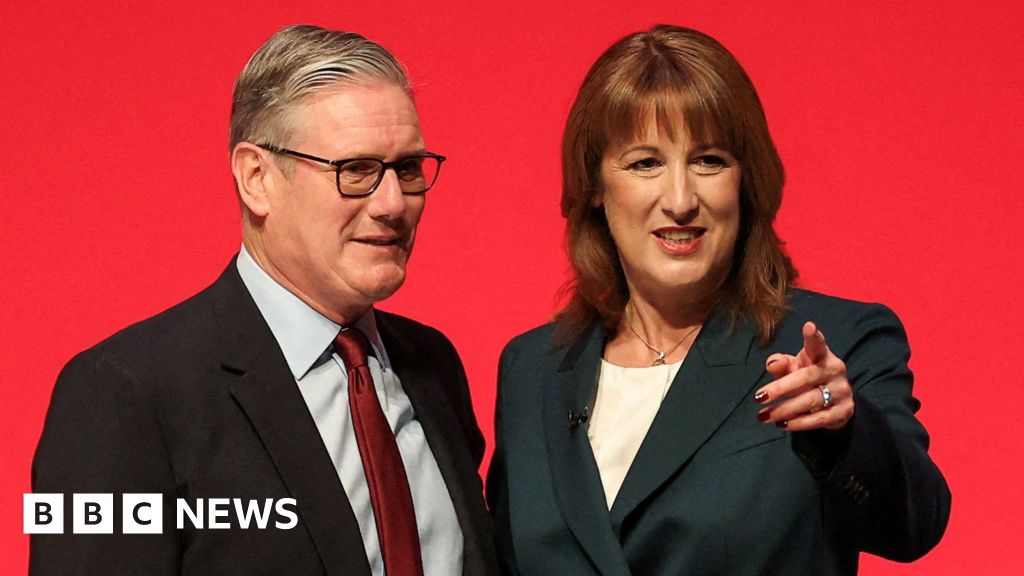 Women in politics get much more abuse than men, PM says