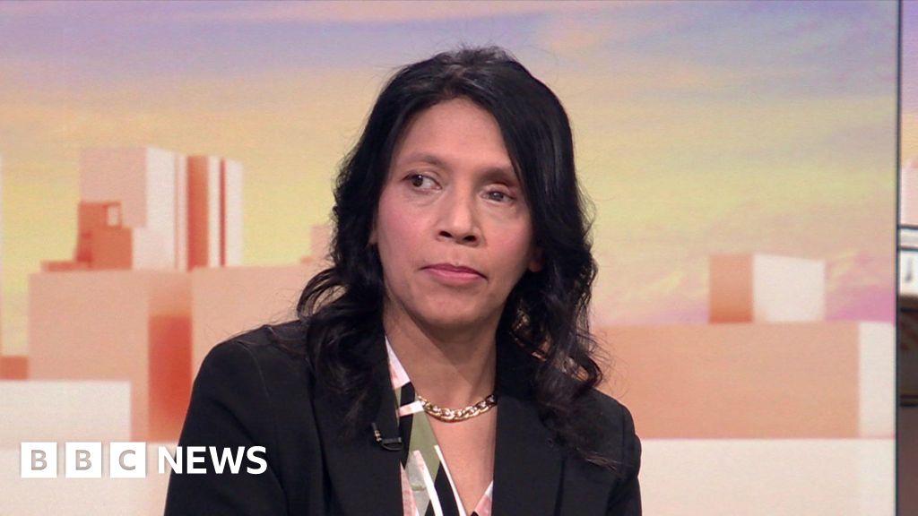 Former Oxfam boss to sue charity over dismissal