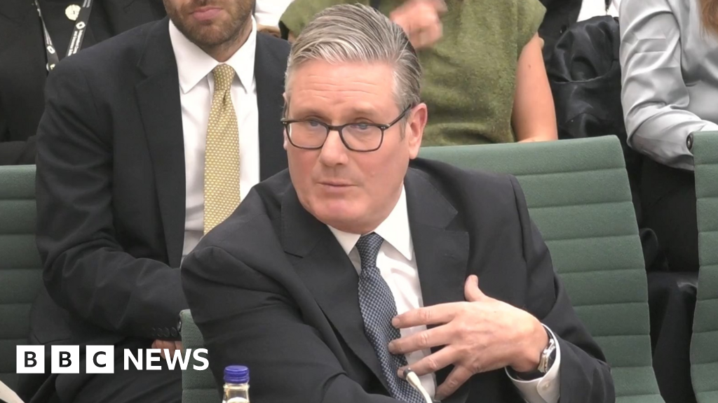 I will get to the bottom of these leaks, says Starmer