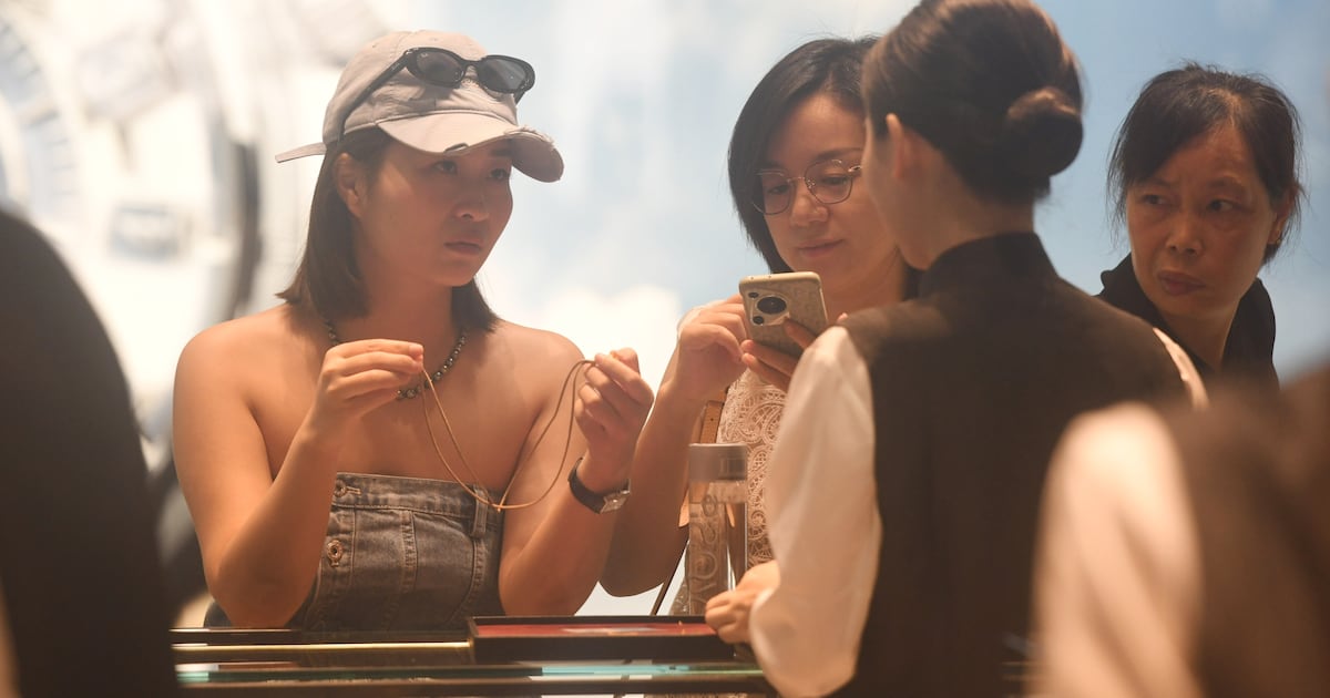 Kering Joins Investors Betting on China’s Gold Jewellery Boom