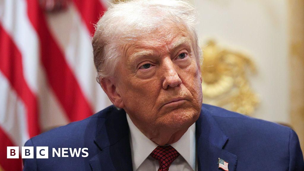 No 10 denies failing to defend Sadiq Khan over Trump attack