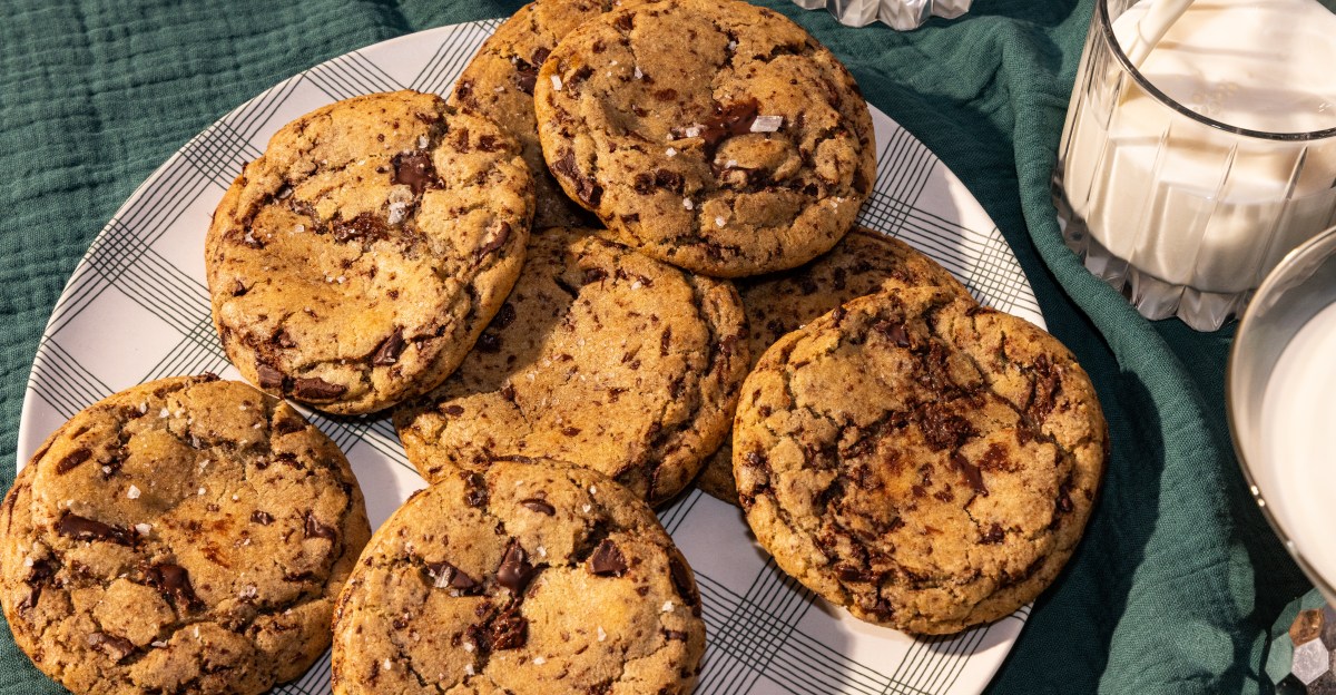 Recipe: The Mokonuts Chocochunk Cookie Brings Chic Imperfection