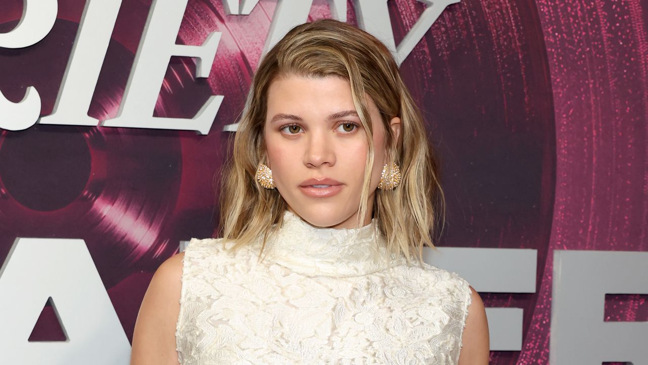 Sofia Richie Grainge Anoints Schiaparelli Maternity Wear-Approved