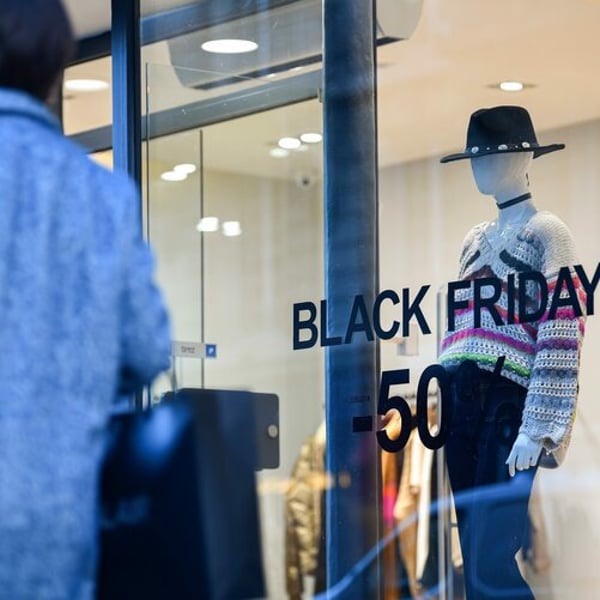 U.S. Black Friday online sales hit record $11.8 billion, Adobe reports