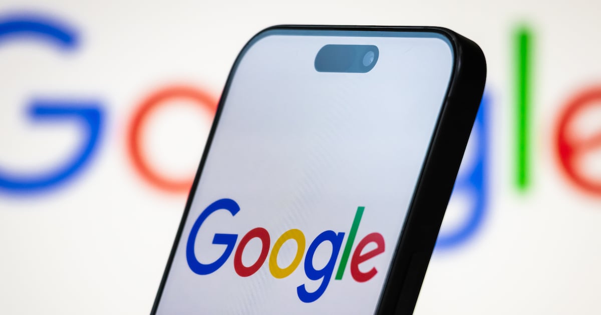 Warby Parker, Google to Launch AI-Powered Smart Glasses in 2026