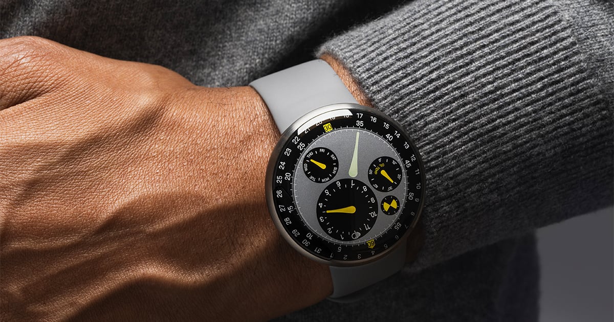 What Should a 21st Century Mechanical Watch Look Like?